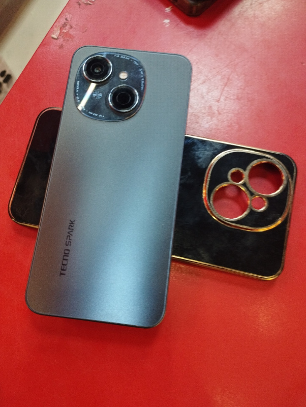 Мобильный телефон Tecno Spark Go 1