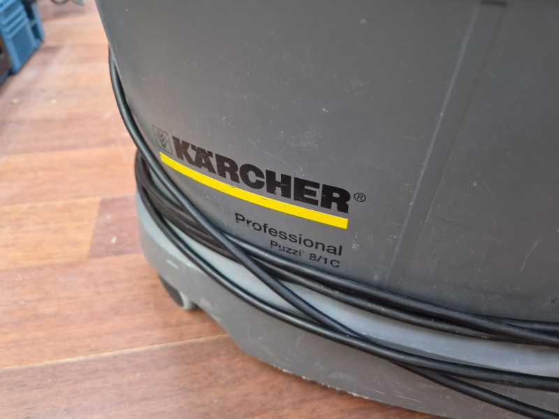 Пылесос Karcher Puzzy 8/1