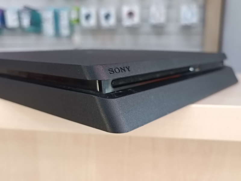 Игровая приставка Sony PlayStation Slim 4 1Tb