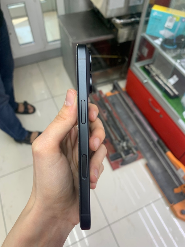Мобильный телефон Apple iPhone 16