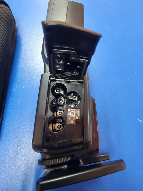 ФОТОВСПЫШКА  Yongnuo YN 568EX