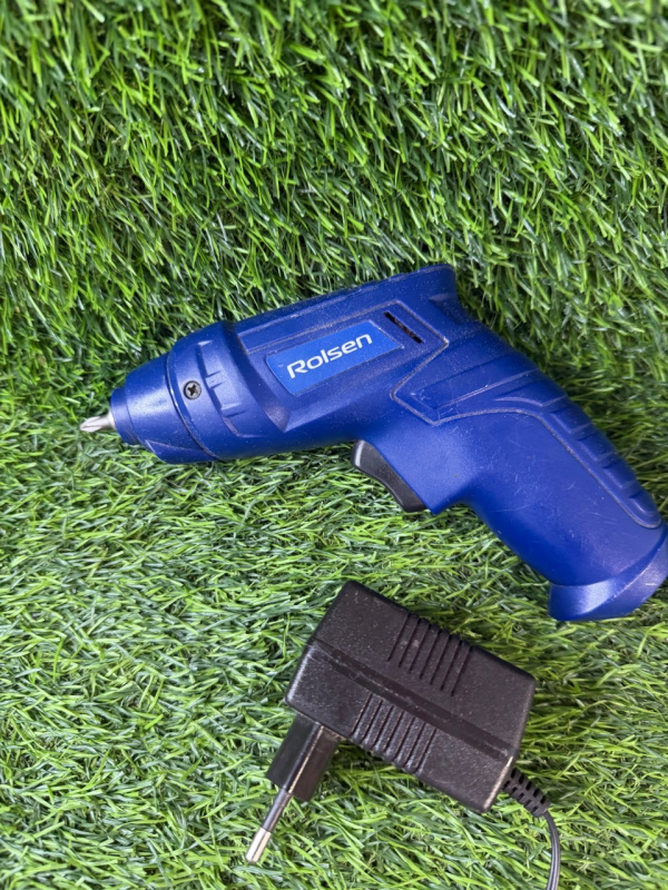 Отвертка Rolsen RSD-100
