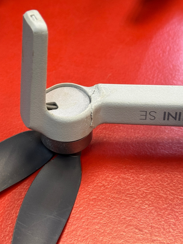 Квадрокоптер DJI mini