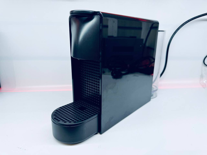 Кофемашина Nespresso Essenza Mini