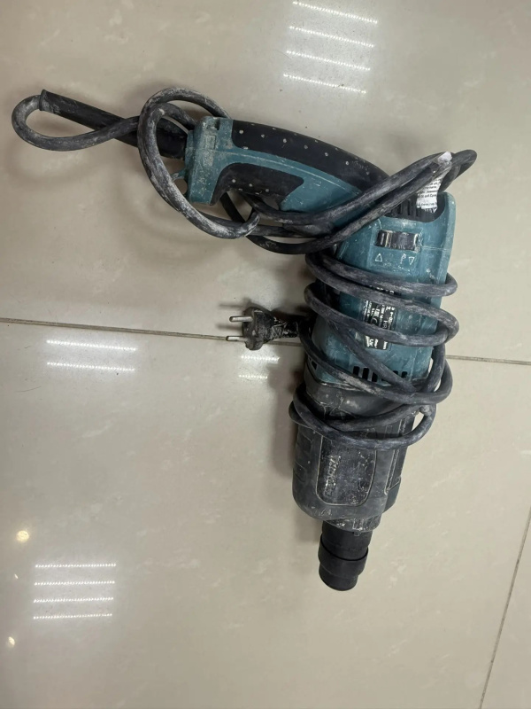 Перфоратор Makita 2470
