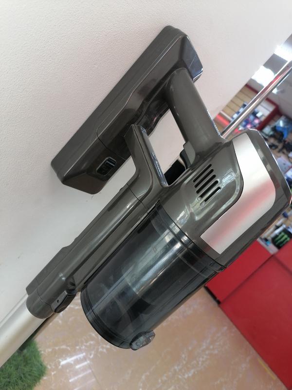 Пылесос MAUNFELD MF-2033GR