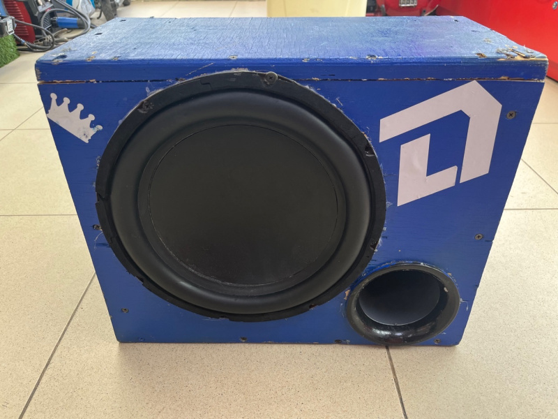 Авто сабвуфер Alpine S1244BP