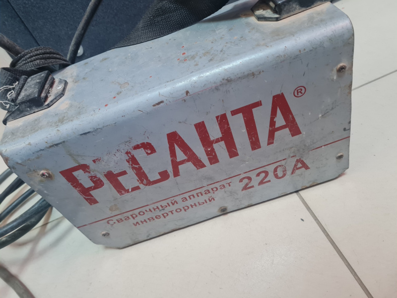 Сварочный аппарат - инвертор ММА Ресанта саи220а