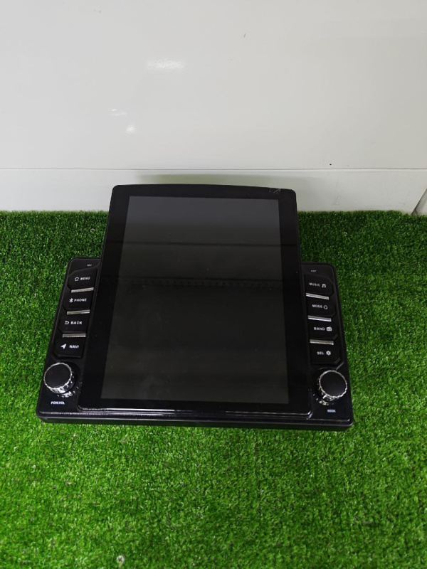 Музыкальный центр МАГНИТОЛА Tesla 5760 IPS 2.5d6