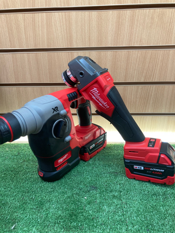 Набор электроинструмента Milwaukee 4 в 1