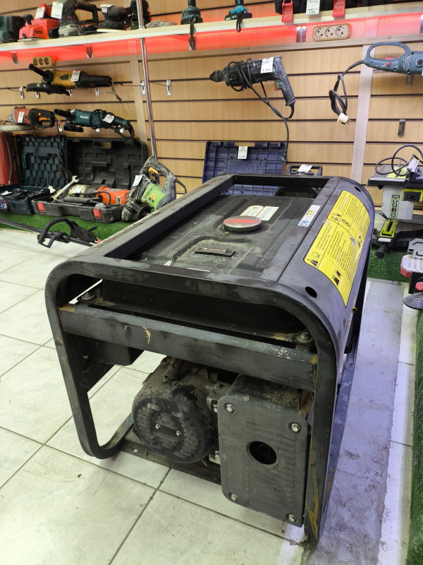 Бензогенератор Firman FPG6800