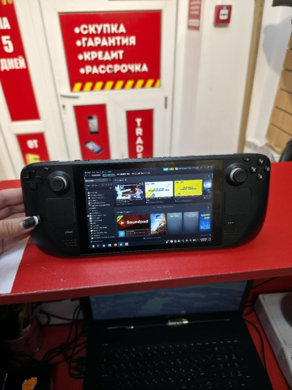Игровая приставка Valve Steam Deck LCD 512GB