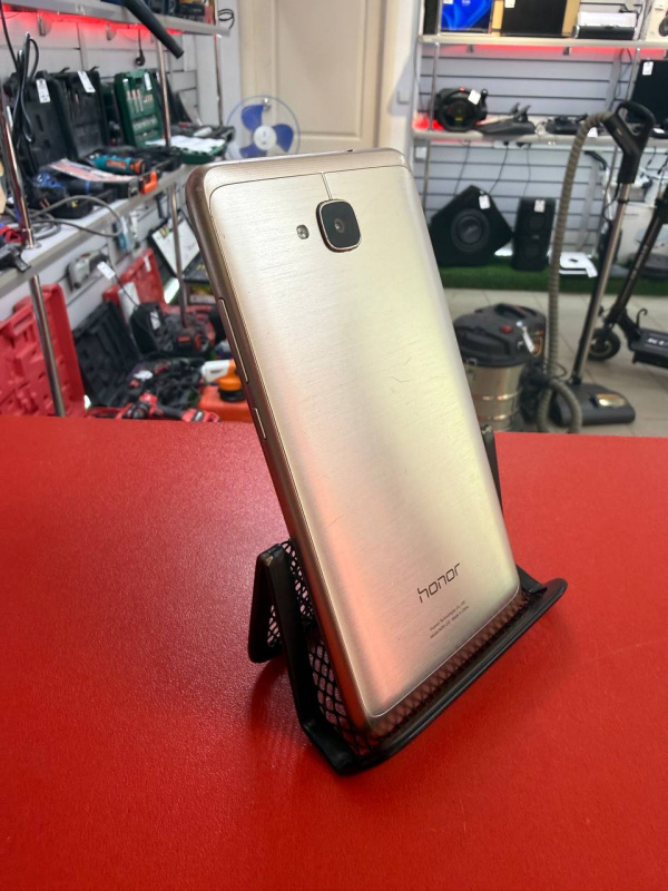 Мобильный телефон Honor 5C