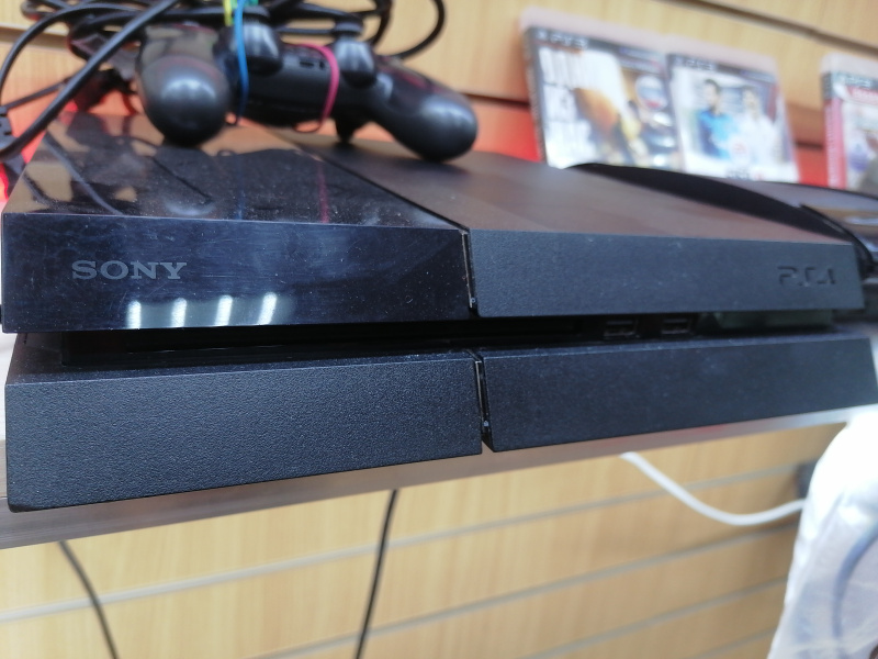 Игровая приставка Sony PS4 FAT 500GB