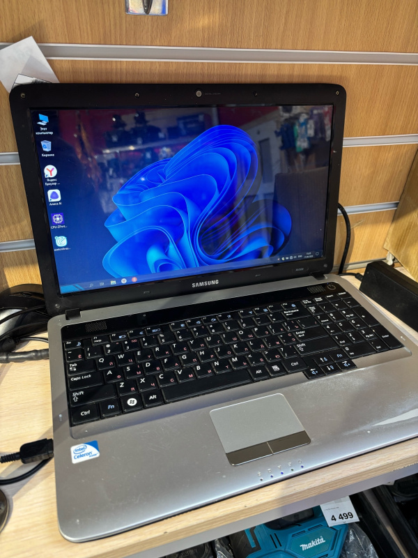 Ноутбук Samsung RV508