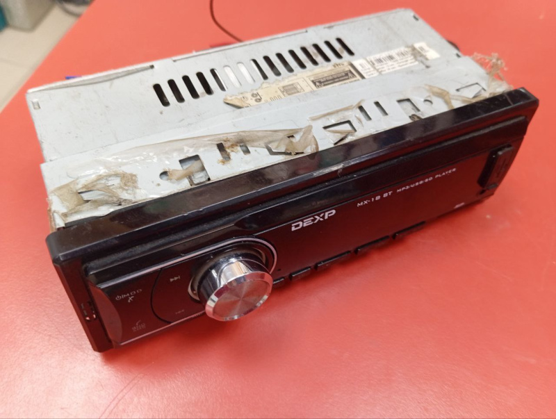 Автомагнитола DEXP 1